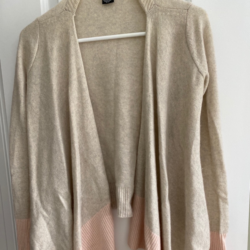 Bloomingdale’s cashmere top size XS
